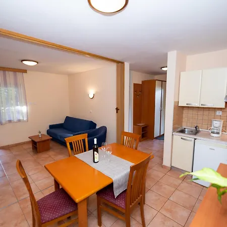 Apartament Kozarica