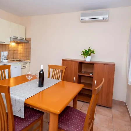 Apartament Kozarica